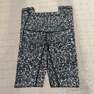 lululemon athletica Floral Paisley Women's Ankle Leggings Black White Size 2